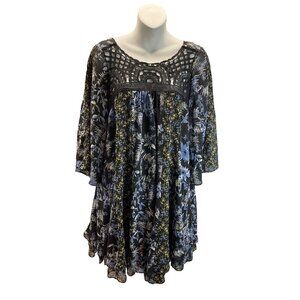 Free People med. Magic Garden Black Babydoll mini Dress‎ Crochet Lace Boho Swing